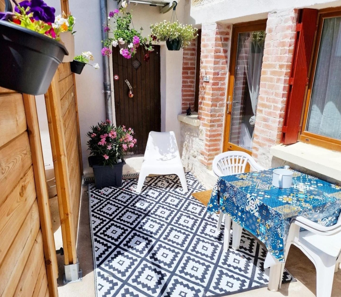 Gite Chez Bisset_2Chambres 4Personnes Lezoux Exterior foto